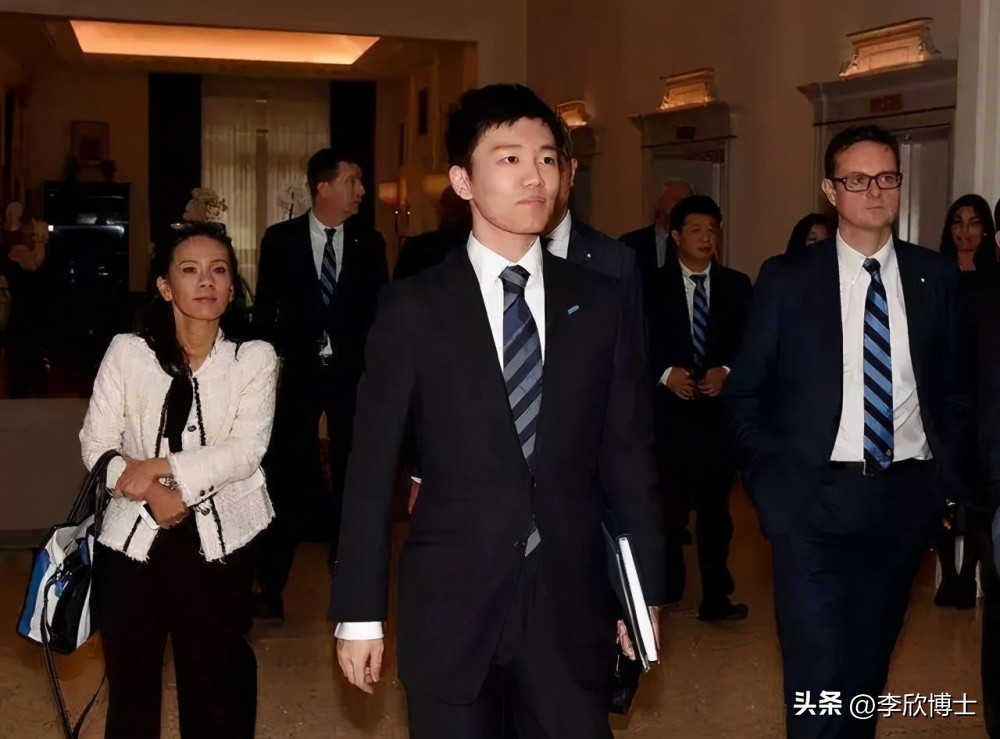 意甲哪个老板最有钱（晒豪车名表张康阳欠超3亿美元幕后故事？张康阳身价千亿背后内幕）
