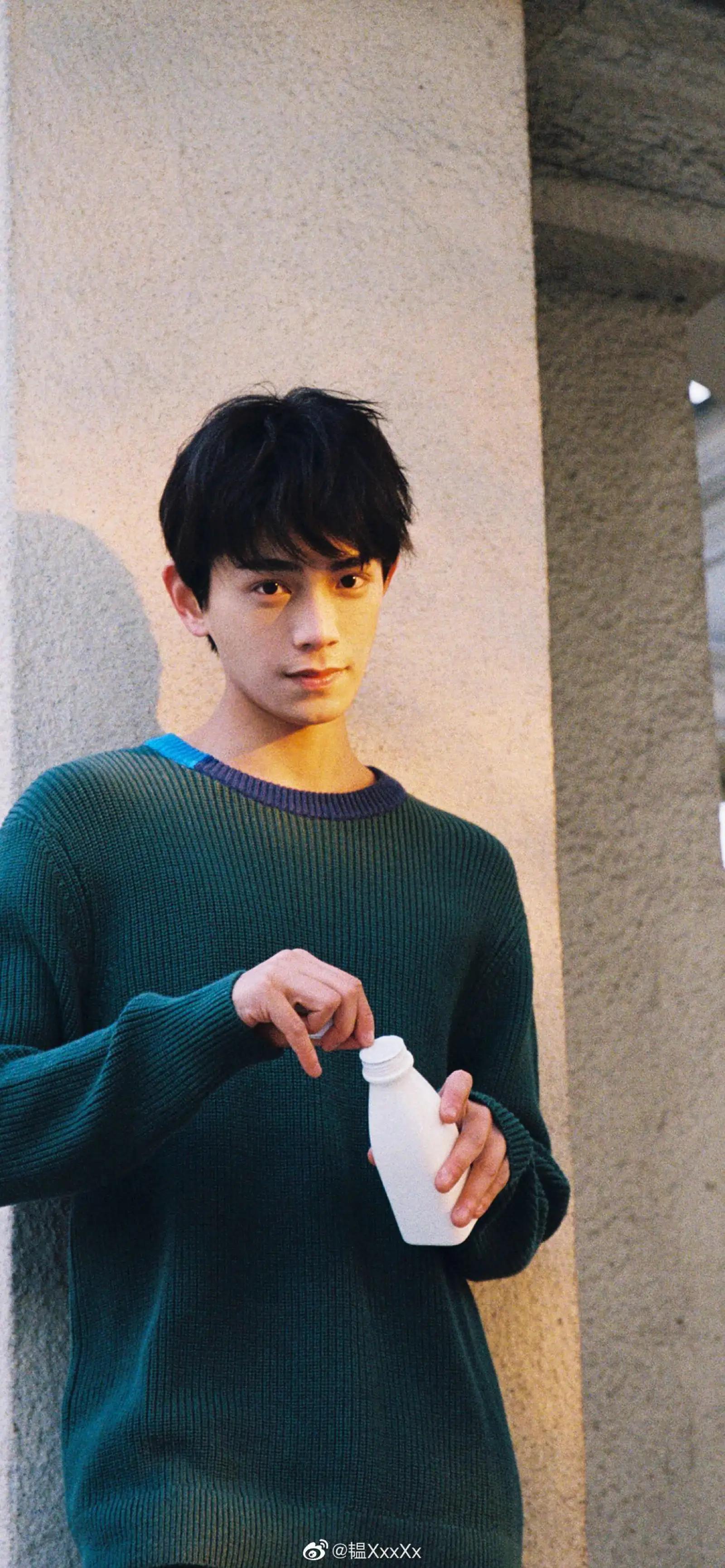 丁禹兮 演员 爱豆 帅哥 手机壁纸