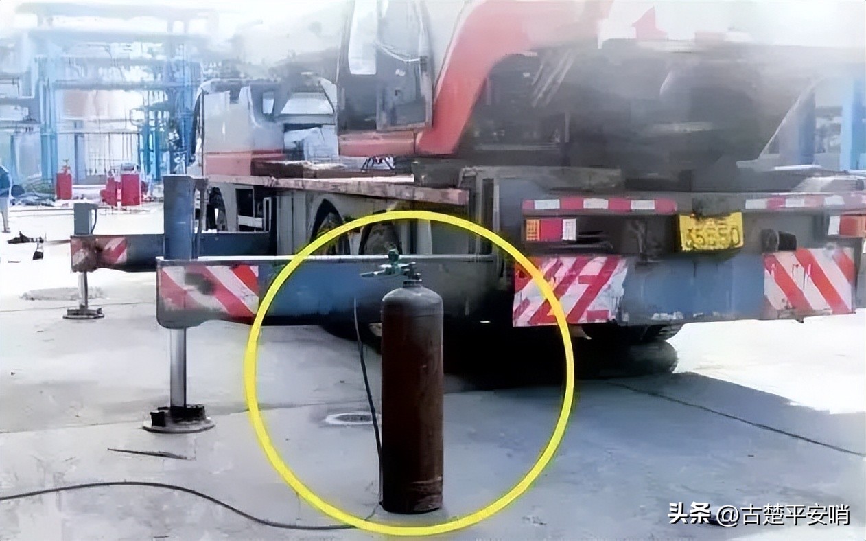 气瓶无防倾倒措施，被罚！附最全气瓶隐患排查图解 - 液压汇