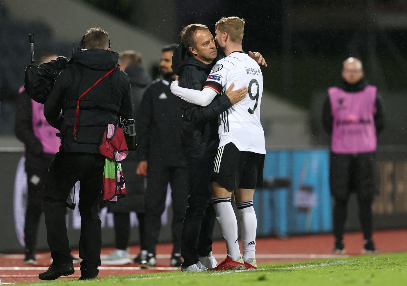 世界杯32强德国阵容分析（世界杯32强巡礼之德国：日耳曼战车的无锋之旅）