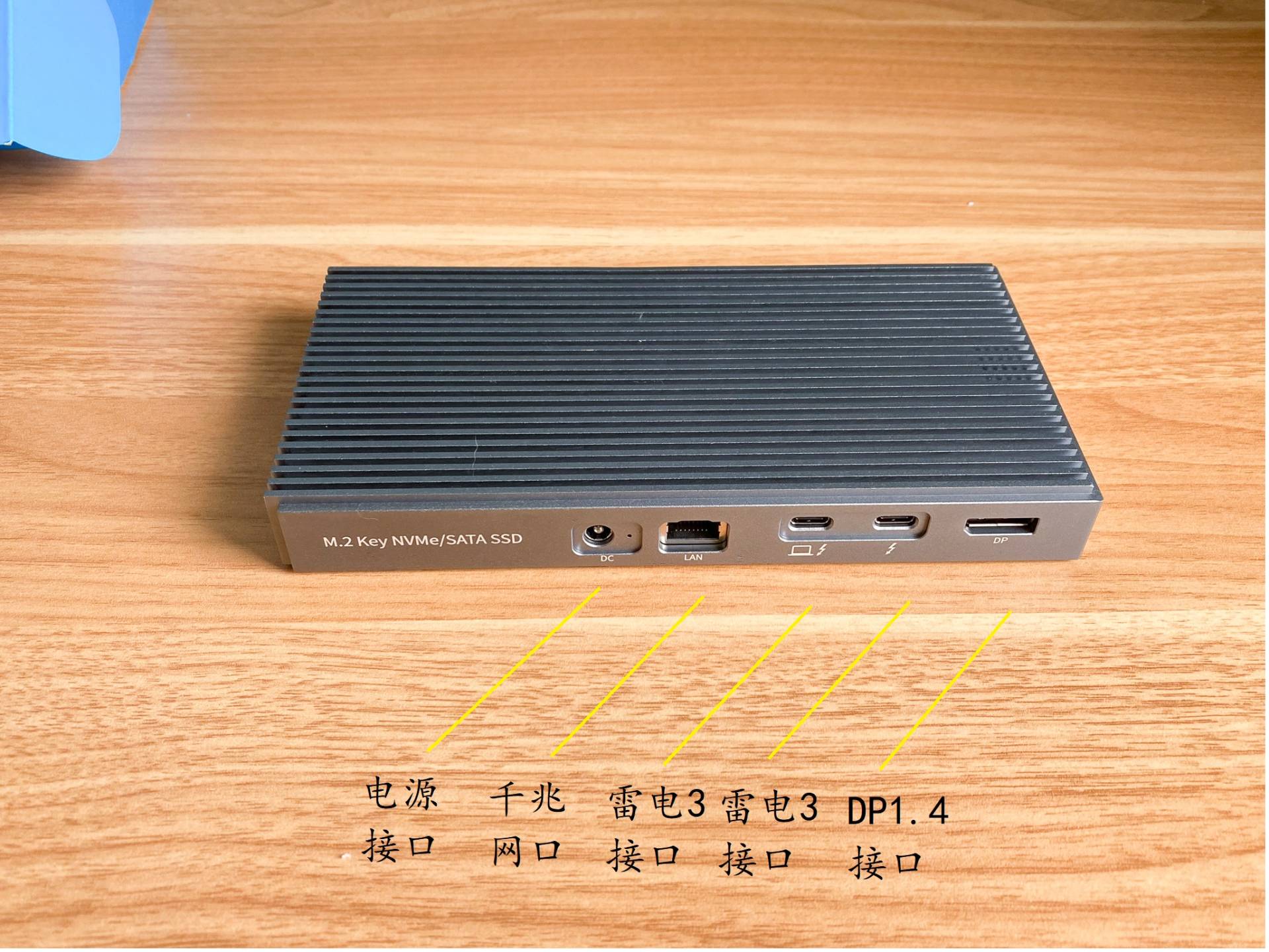 居家办公，我的真实主力桌面再升级，站着更舒服，桌面更清洁