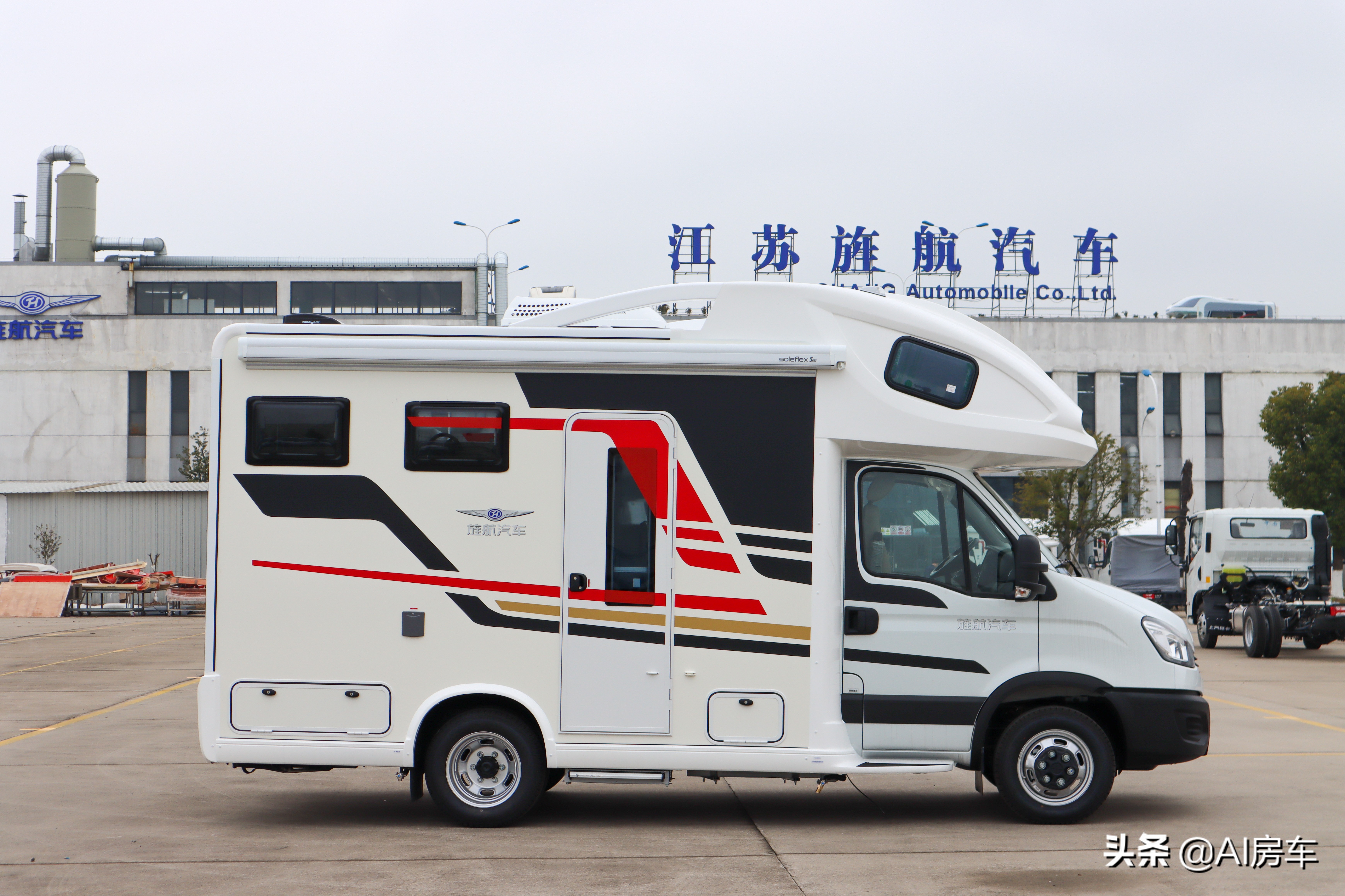 两口子退休工资没过万也能开的房车便宜隔音安全国产天歌房车