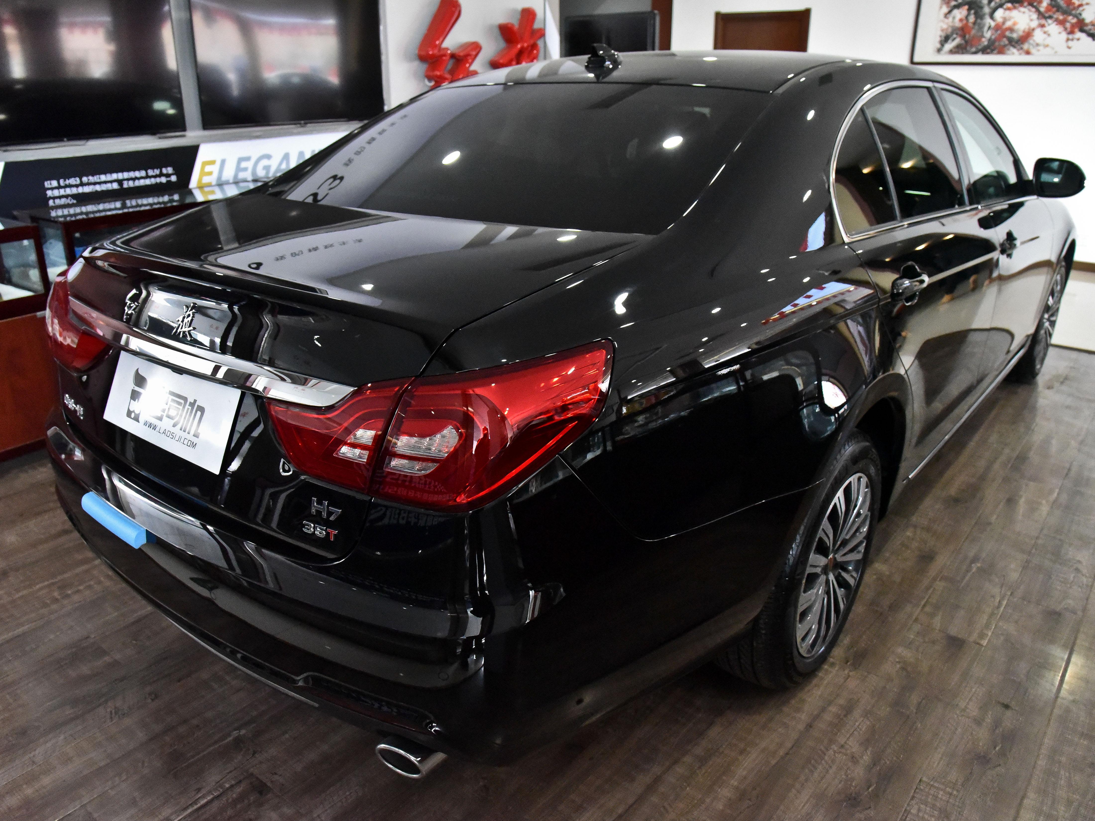 比奥迪A6L还有面子，从1.8T到V6动力，25.28万元起，实拍红旗H7