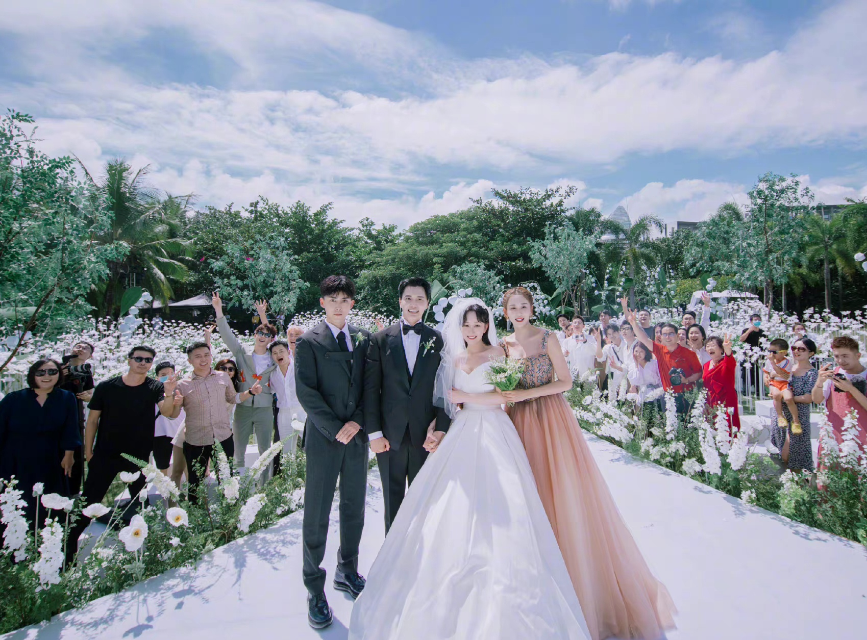 李晟张睿结婚现场 张睿送祝福李晟-思宇生活