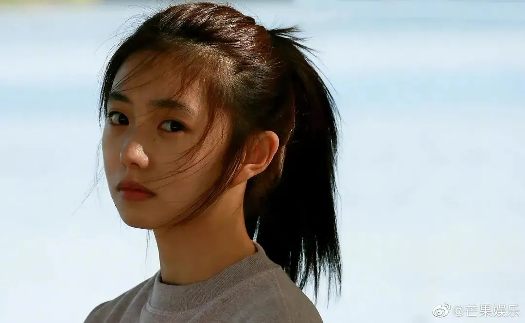 00后“谋女郎”刘浩存：小心思充满文艺，只是一个快乐的小仙女