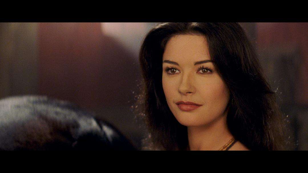 "世界第一美"—凯瑟琳泽塔琼斯写真赏)