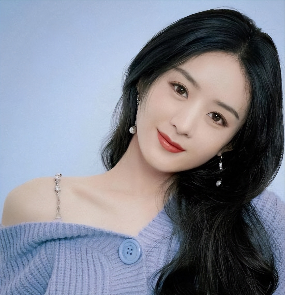 眼型特征:狐狸眼是一个具有魅惑气质的眼型,它的内