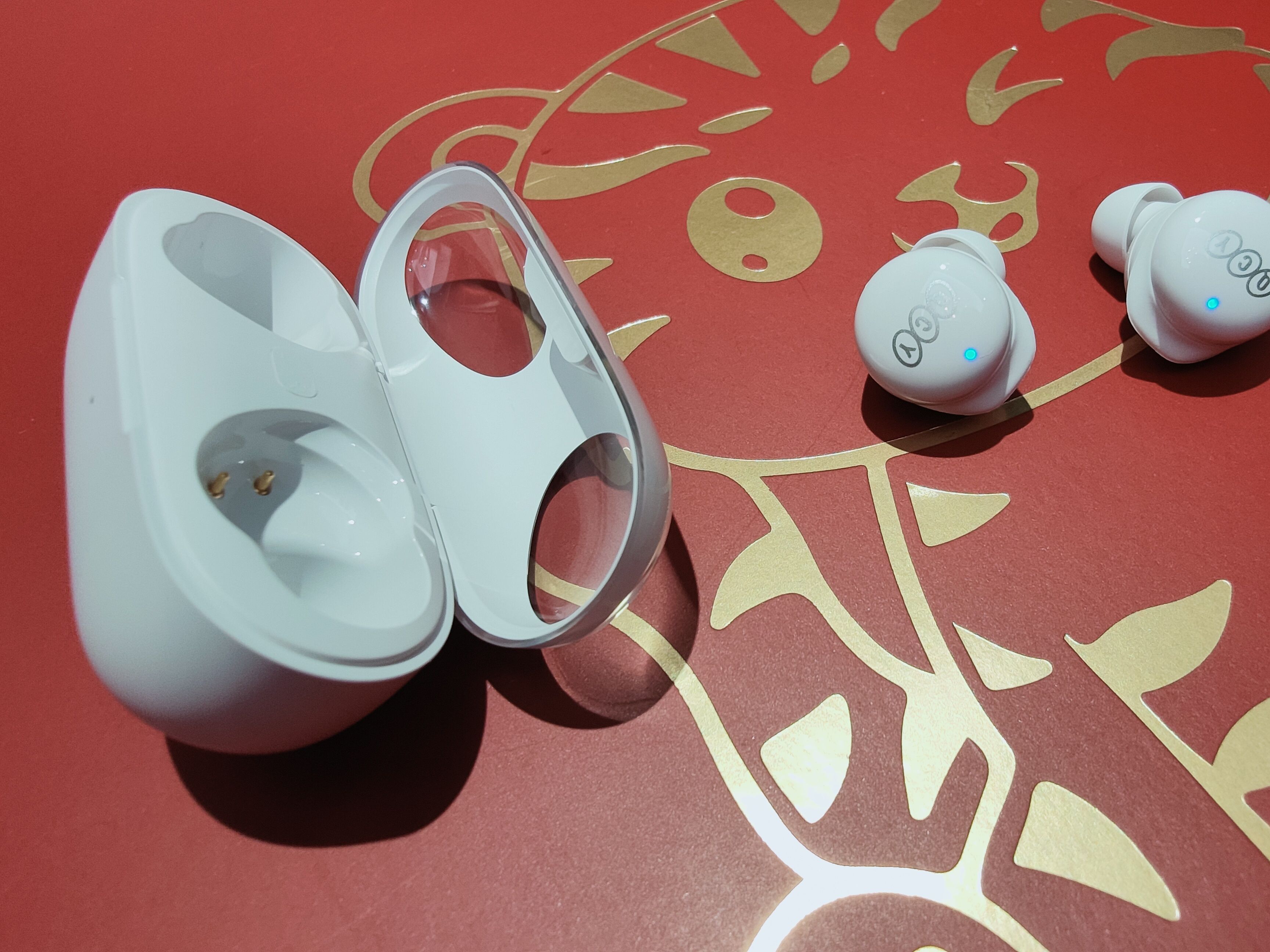 QCY又出新品啦！白净透视窗T17S来啦