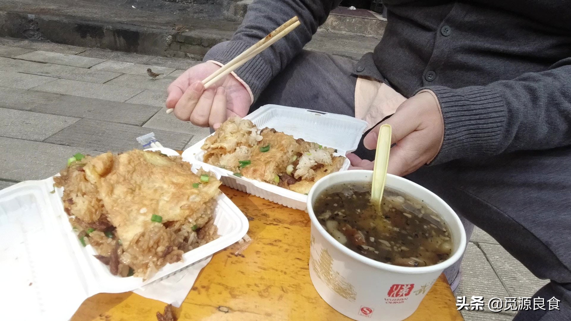 武汉特色早点，“最心仪”的7家豆皮馆子，值得不睡懒觉去排长队