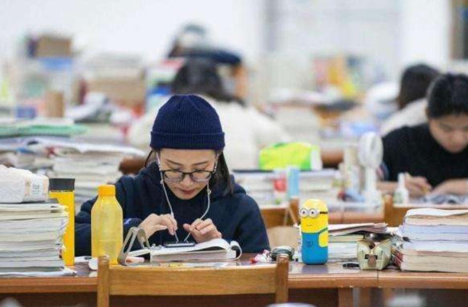 3大“冷门”专业，报考时大家都嫌弃，毕业找工作才发现“真香”