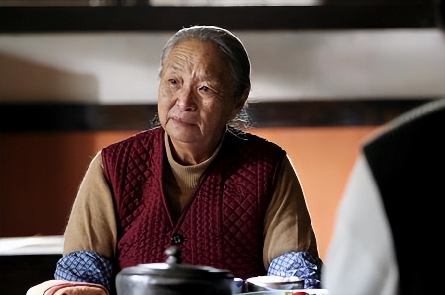 活在记忆中的8位女星，有母亲专业户，也有舞蹈家，最大100岁