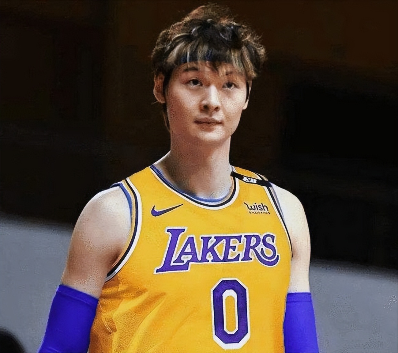 为什么王哲林有nba的签约（曾凡博求而不得，为什么王哲林被灰熊选中6年，都不去NBA打球？）