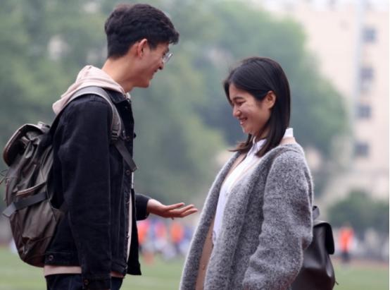 当代男大学生：宁愿一直打游戏，也不追女生，真实原因扎心了