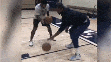 篮球技巧教学视频（打篮球不会左手运球怎么办？学习3个适合新手的弱侧手训练方法）