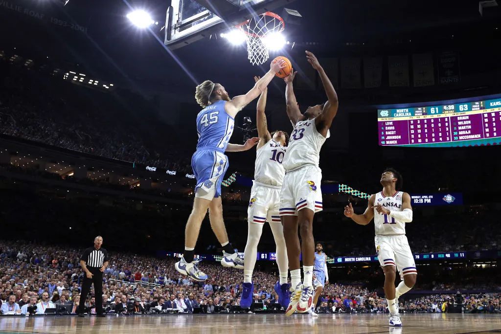 为什么nba都长那么高(NBA为什么是篮球的最高殿堂，NCAA总决赛，NBA都为其放假一天)