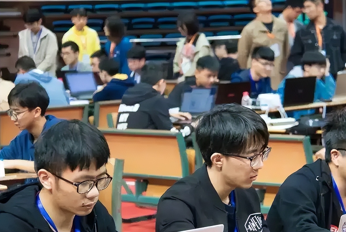 大学专业报考热度排名，毕业后不用过于担心就业，薪资还有保障