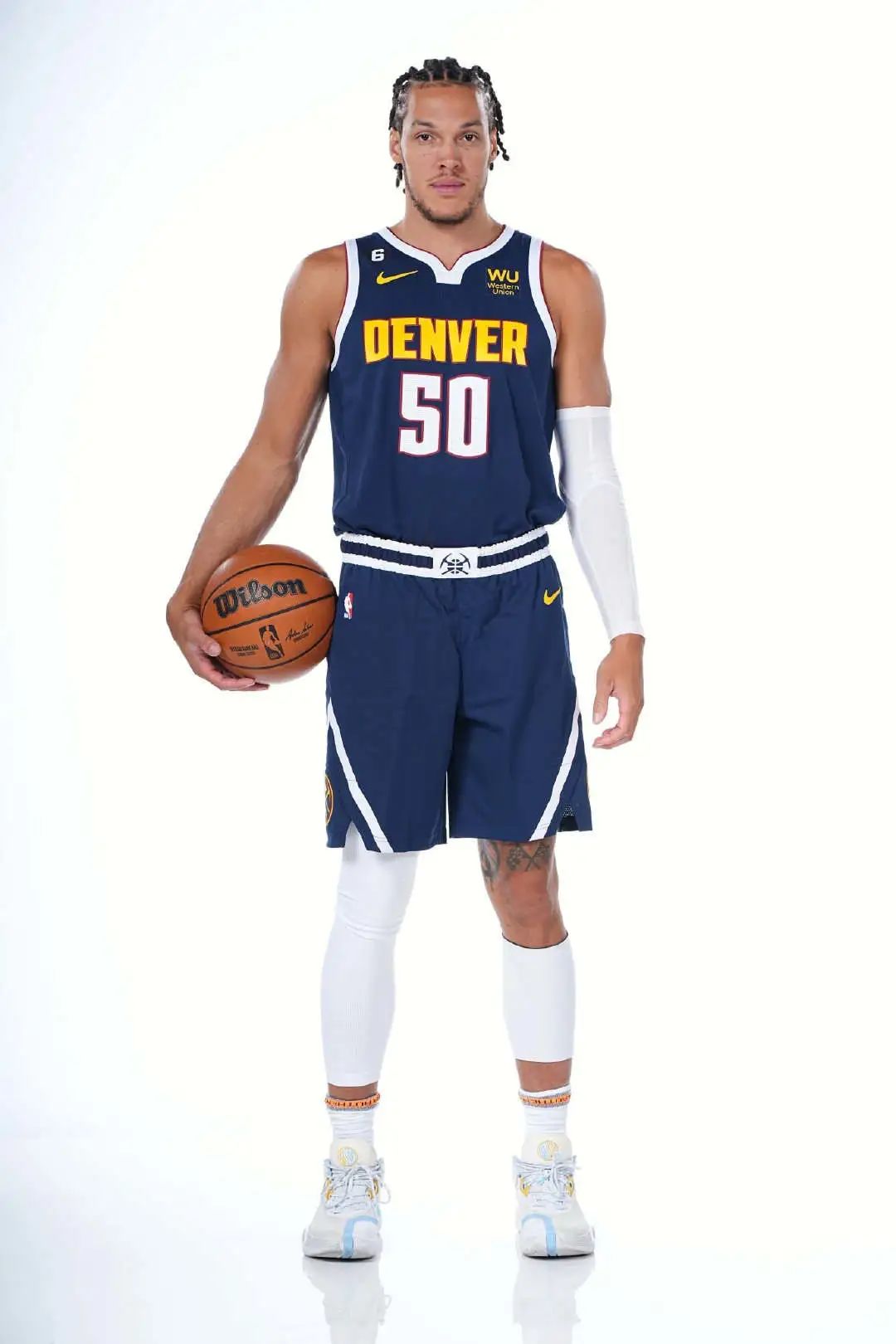 nba球鞋的牌子有哪些（NBA新赛季媒体日球鞋全盘点-眼花缭乱，惊喜不断）