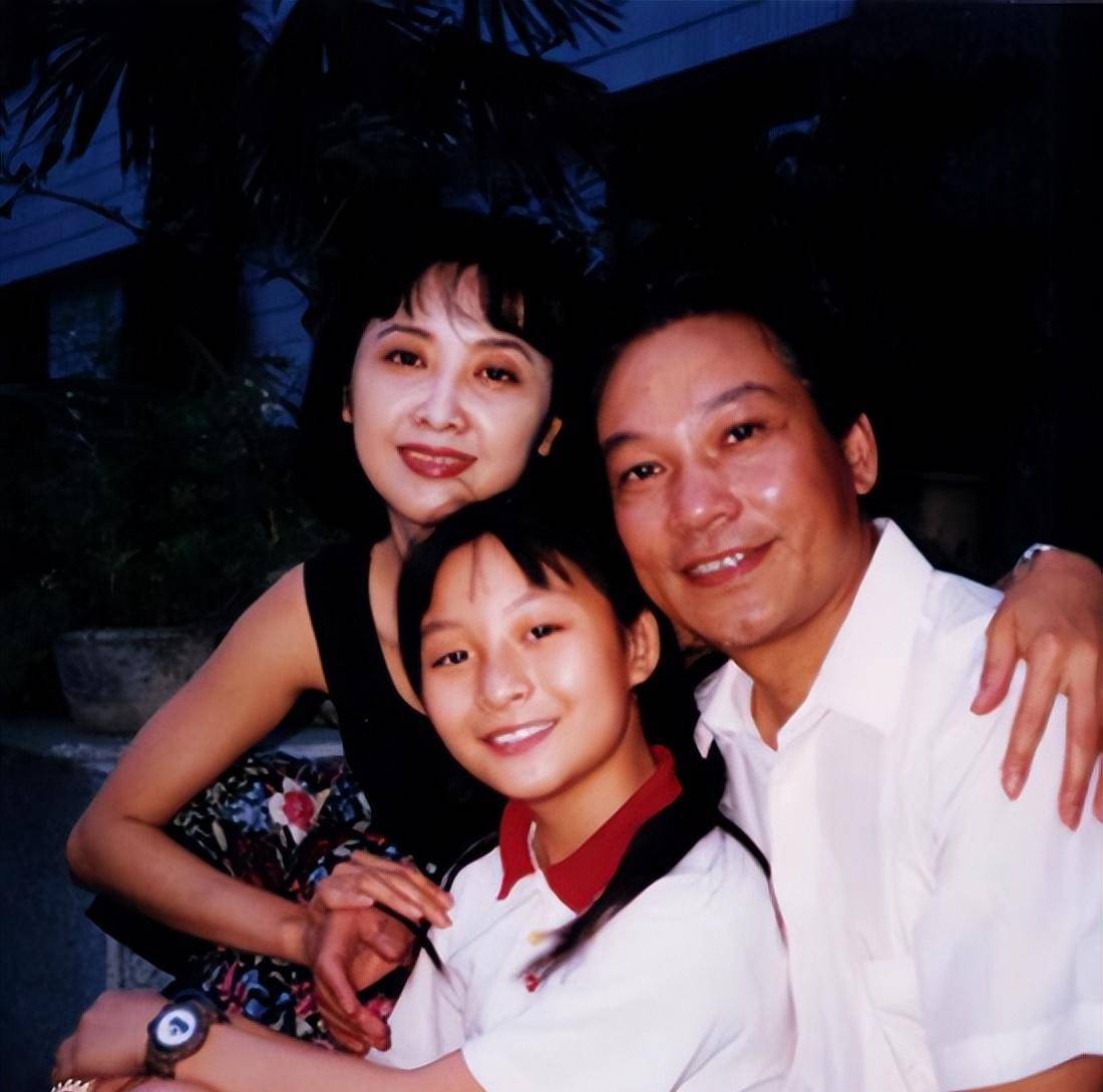 红极一时的朱琳:丈夫原是工人,当年的一个错误决定遗憾终生