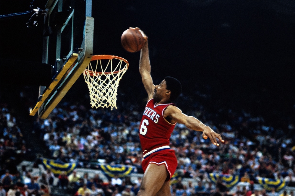 nba球員哪些是小前鋒（NBA歷史前5的小前鋒都是誰？8亞王墊底 伯德屈居第2）