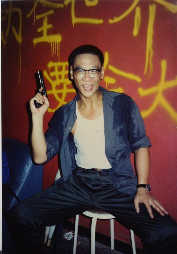 何家驹：3天输掉2000万，一生无儿无女，去世后存款只有几百块