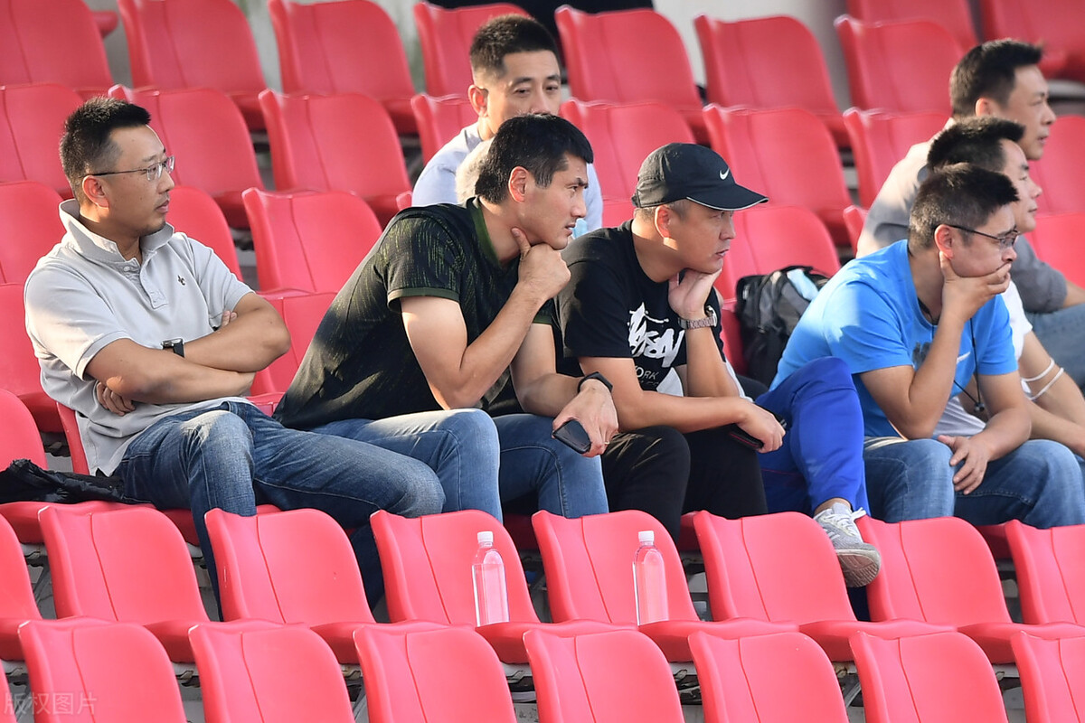 足球退役球員是什么意思（為什么球員陸續選擇退役）