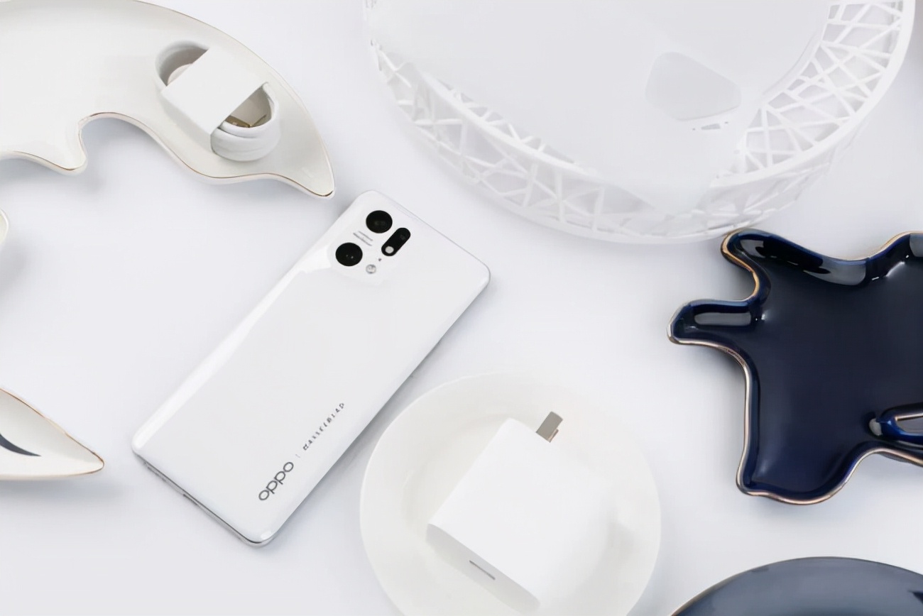 再攀顶峰 不止“一机双芯”——OPPO Find X5系列为未来影像定格局