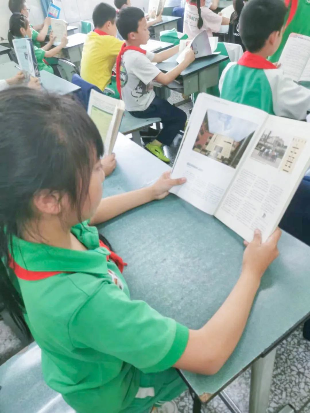 双流区双华小学丨腹有诗书气自华，最是书香能致远