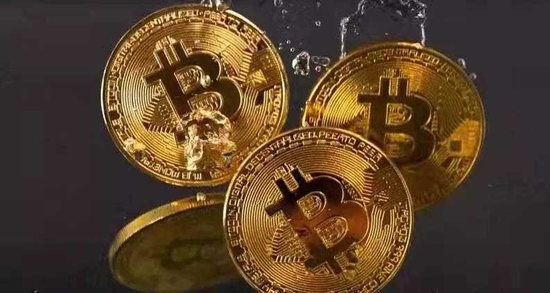 比特币飙升近8%至31780美元