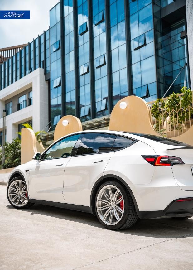 优雅与灵动，特斯拉 Model Y的极简升级设计