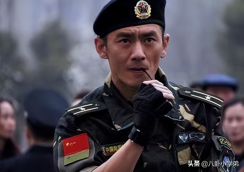 油头粉面、气质不硬就别演军人了，这8位男星告诉你，什么是硬汉