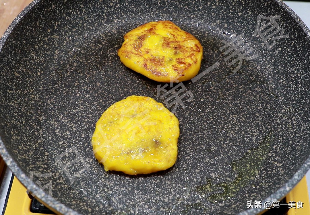 開學(xué)了，學(xué)會(huì)這5道懶人早餐餅，簡(jiǎn)單省事，營養(yǎng)美味，孩子吃得香