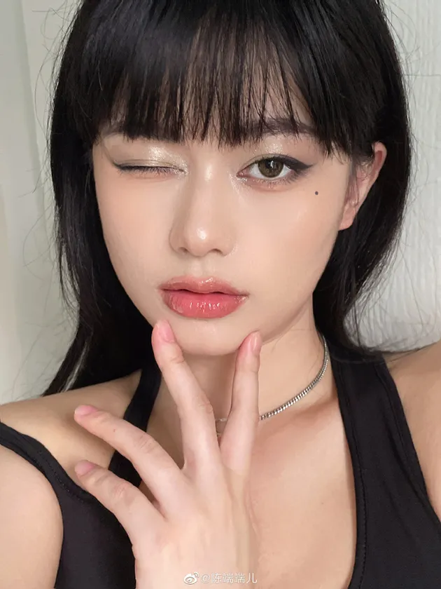 虎年是猫科动物的天下?学会浓颜钓系妆赢在起跑线