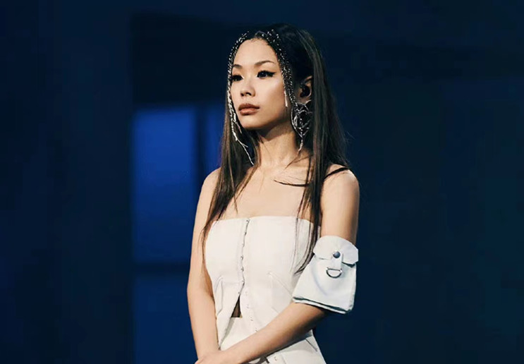 《说唱巅峰对决》第四期，3v3主题赛来袭，VAVA带队为女性发声