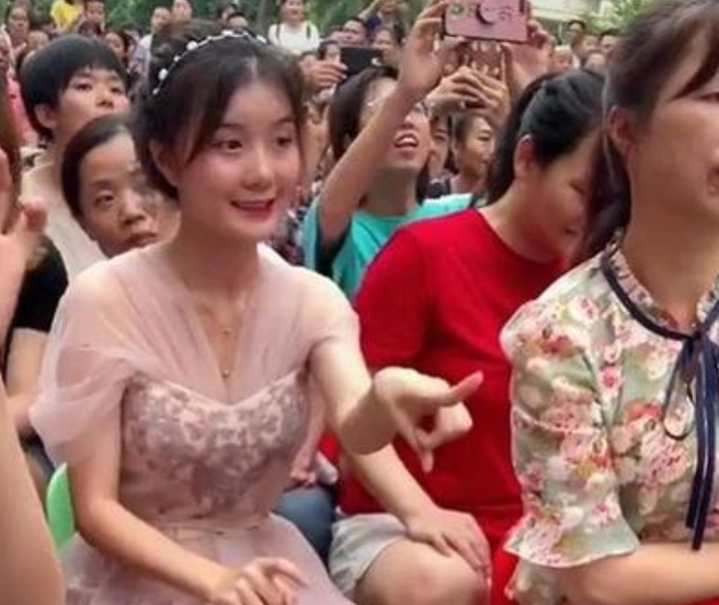 幼师“有编制VS无编制”，薪资差距有多大？工资单上数字说明问题