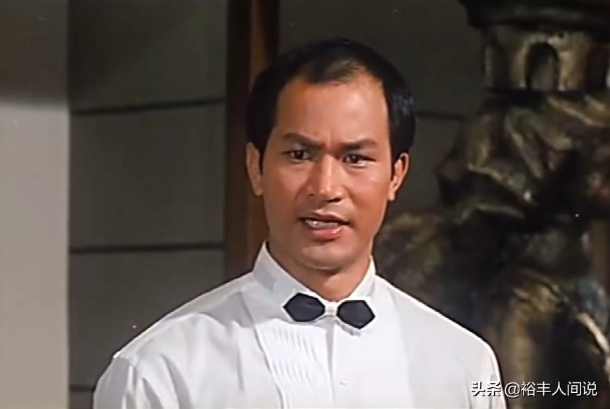 70岁武打巨星狄威罕露面！两鬓斑白仍显精神，曾一拳打断成龙鼻梁