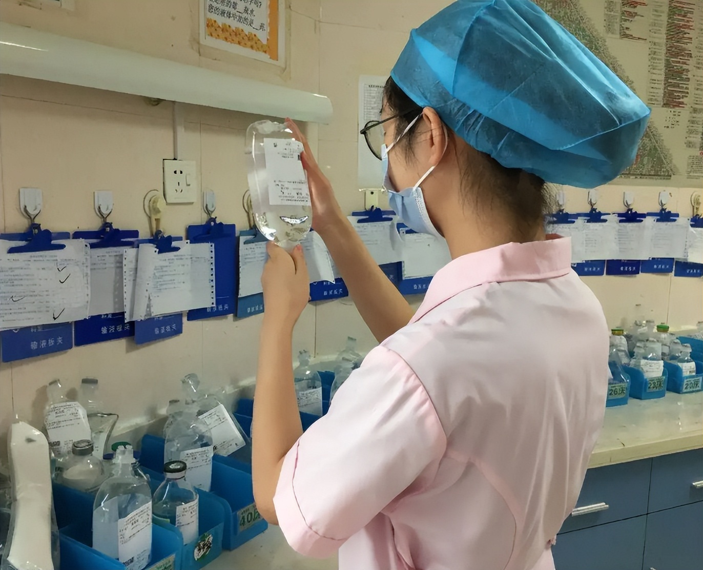 2005年，河南22岁护士被40岁医生侵犯，后来伙同高中男友将其杀害