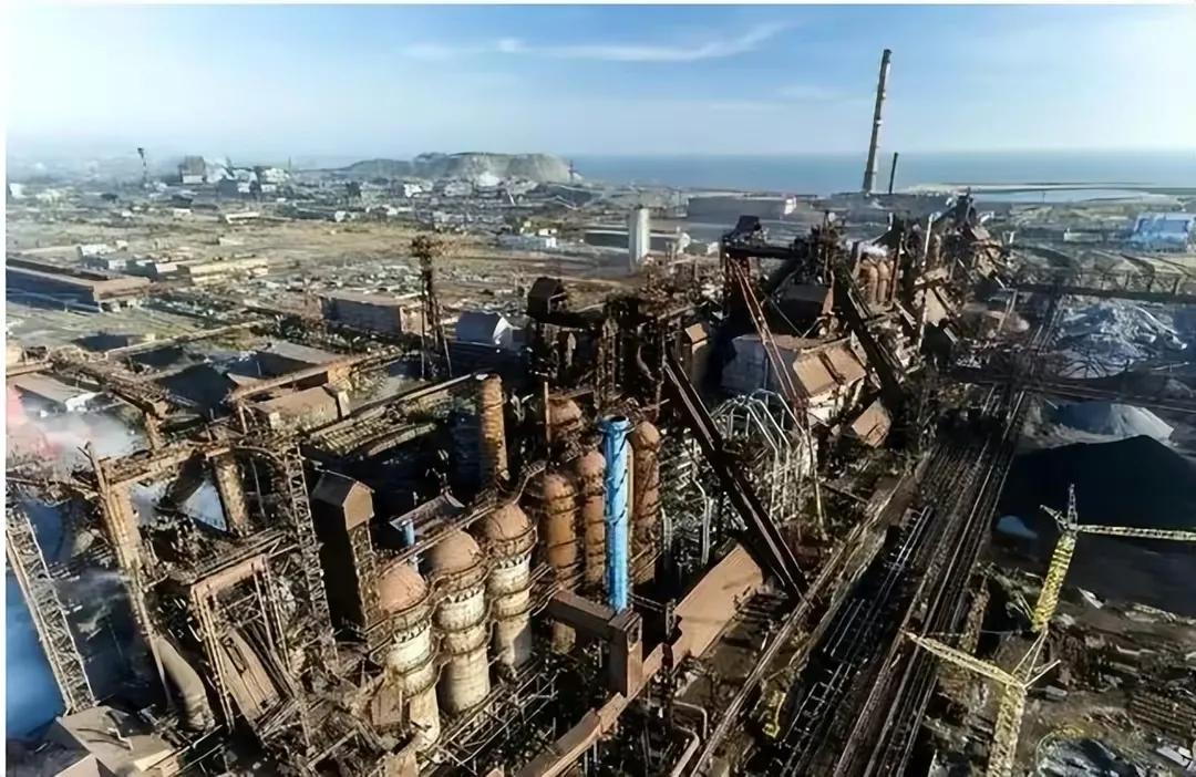 ���ٸ����������ⱻը��2000�����������ܣ�Ӣ���ֱ�Ҫ��������