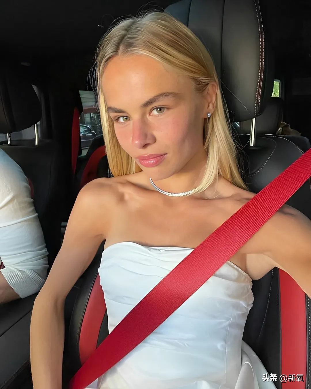 盘点世界杯美女（盘点世界杯球星太太团，有太多辣妹值得挖掘）