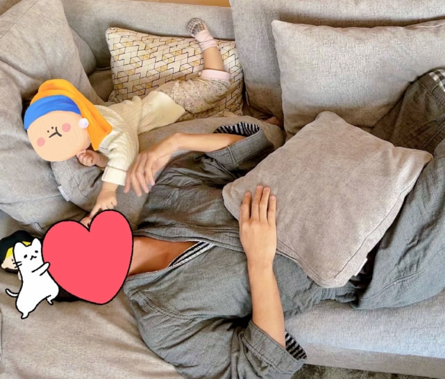 林峯带妻女出游，掌镜拍下张馨月和女儿温馨瞬间，一家三口好幸福