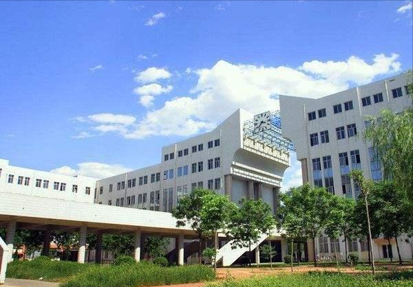 新年伊始，河北高校有两位校长先后“出走”，去了北工大和天理工