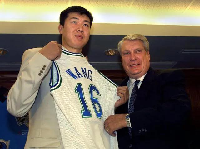 中國哪些在nba球員（盤點在NBA打過球的中國球員，姚明穩居第一）
