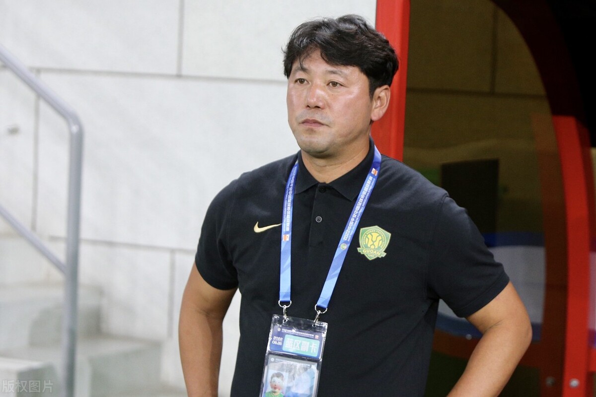 北京足球教练招聘(换汤不换药,隋东亮或下课,北京国安将迎来首位黑人
