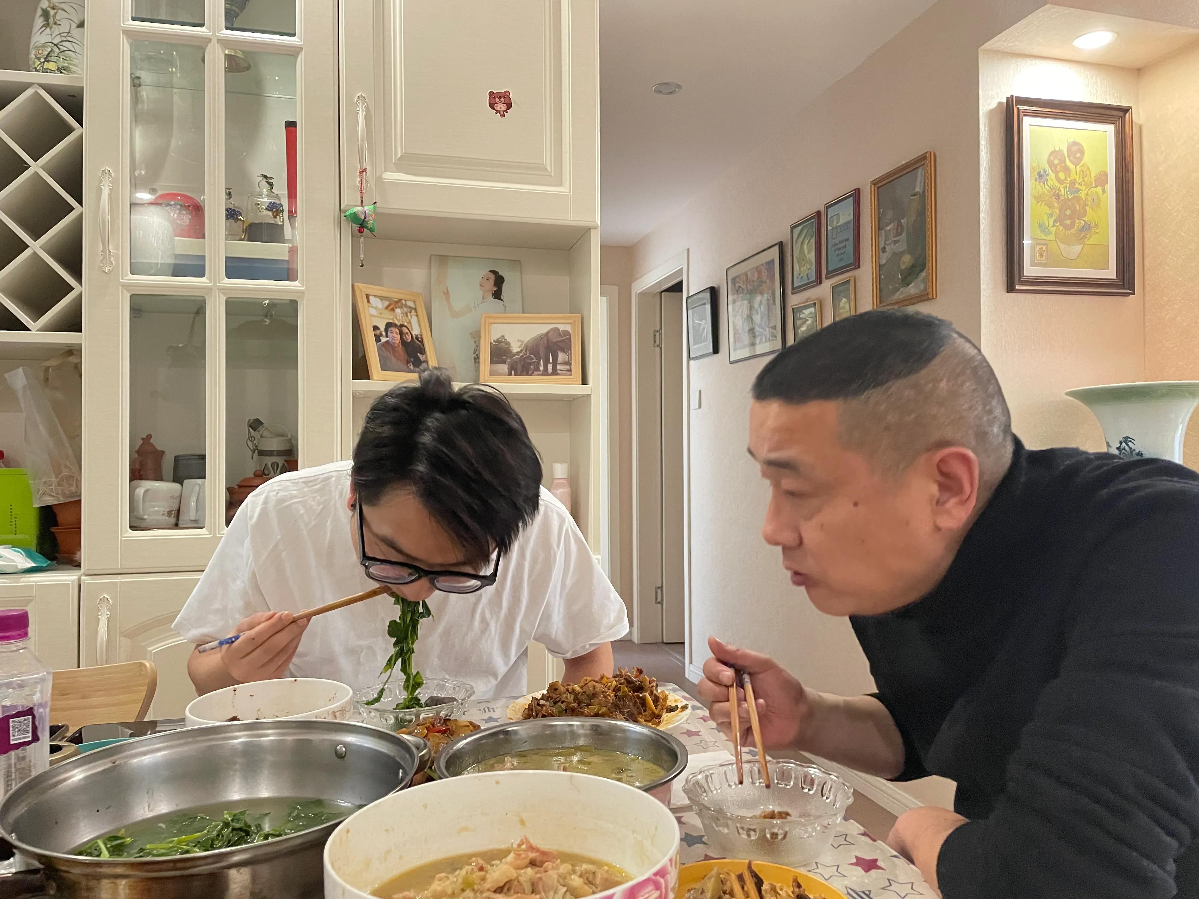 健康营养滋养身心，爱意在彼此呵护中愈发深厚。