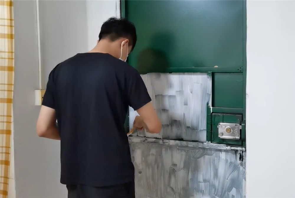 小伙住进14㎡“蜗牛房”，用千元爆改INS风，网友：不是一套房