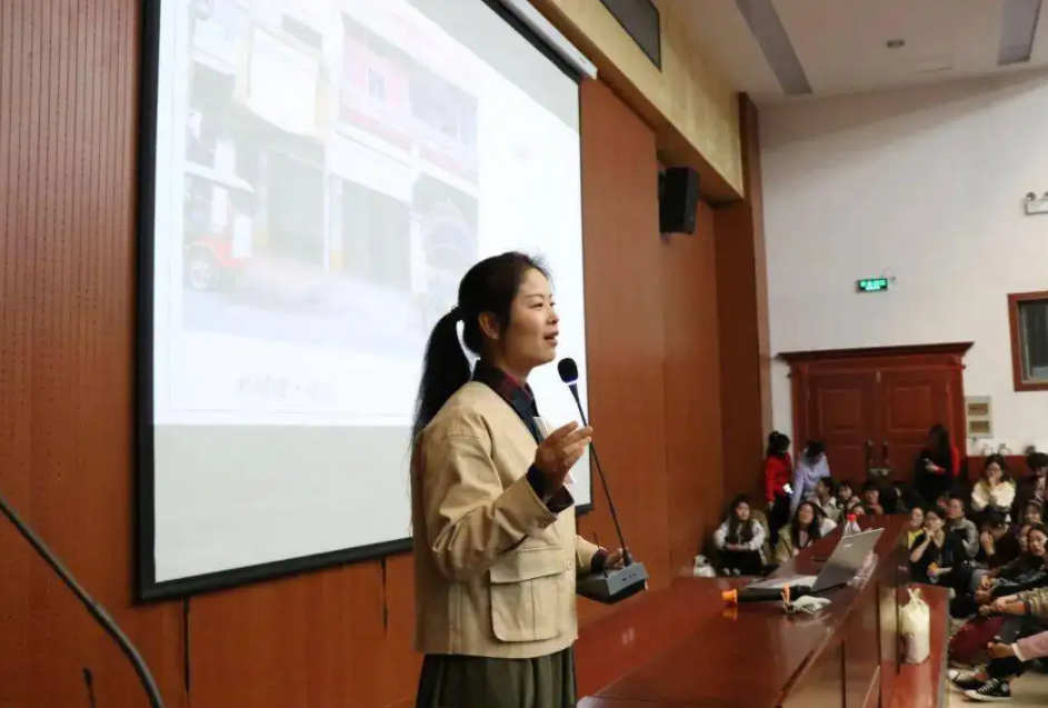 非师范生取消从教资格？两种声音并存，官方回应戳中了部分人的心