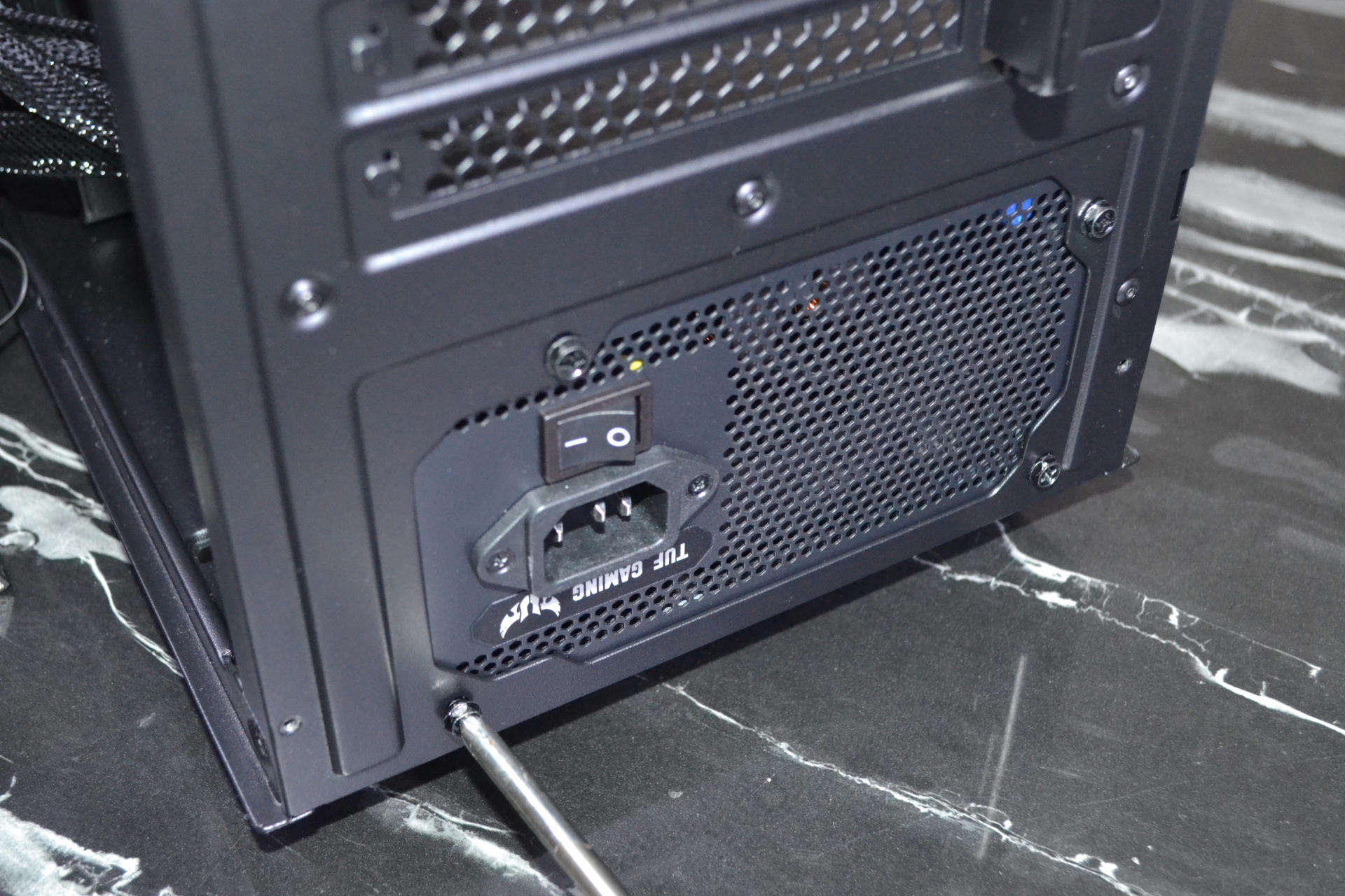 虎年桌面升级日记：华硕ASUS TUF GT301火枪手中塔机箱