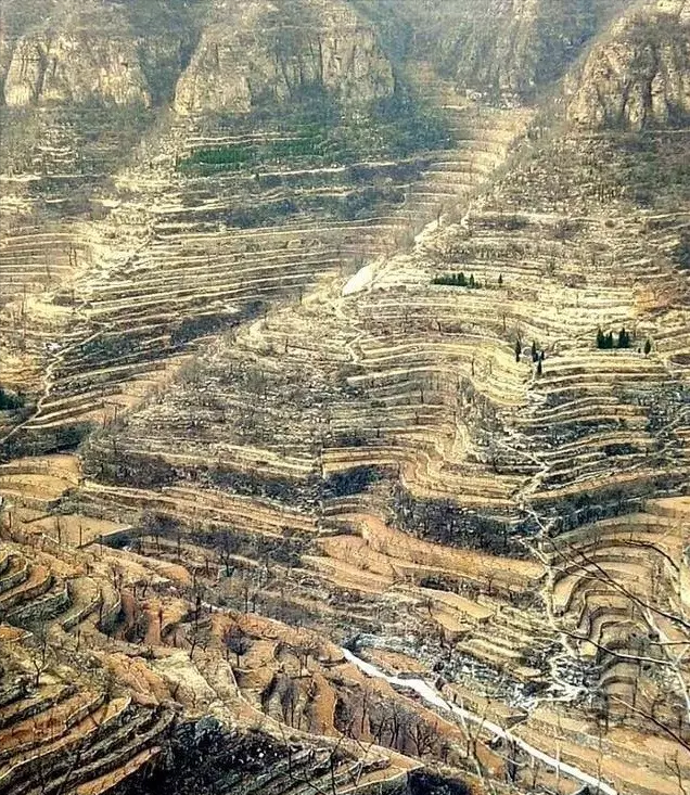 更乐镇探访南漫驼村！每次新发现！有一个叫南漫驼的古老小山村