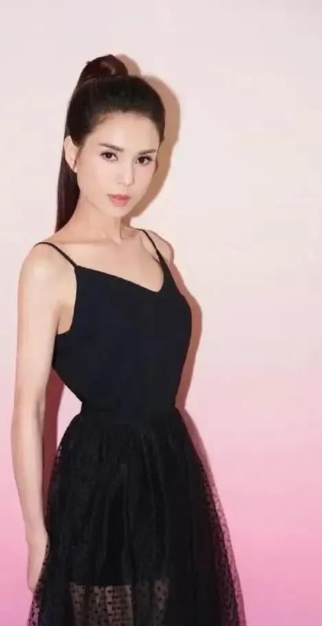 李若彤最美“小龙女”