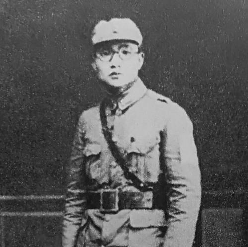 盘点1955年授衔的十位国军起义将领，三位上将军衔，最低也是少将