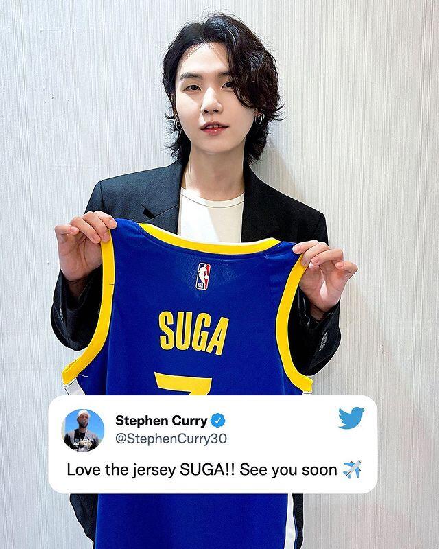 勇士队或将前往日本（勇士全队登机去日本！库里讲话高呼宝贝，汤神霸气，韩国男团助威）-华海博客